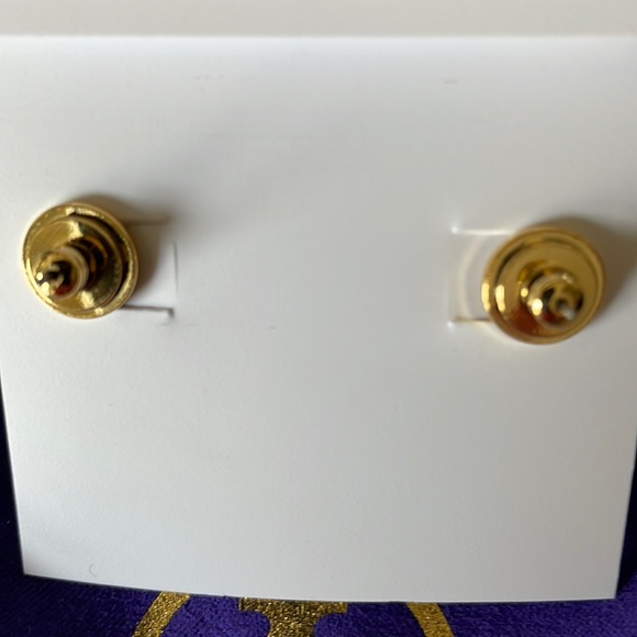 ❌SALE ❌NWT KIRA TORI BURCH PEARL DROP EARRINGS. - Picture 7 of 9